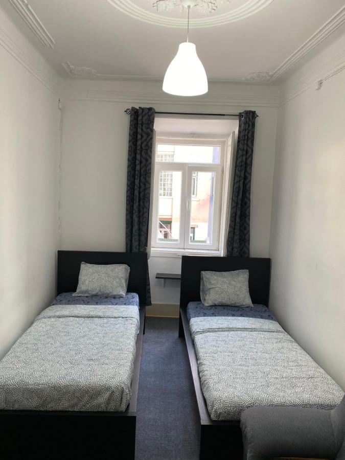 Sri-Indo Guest House Lisbon Bagian luar foto