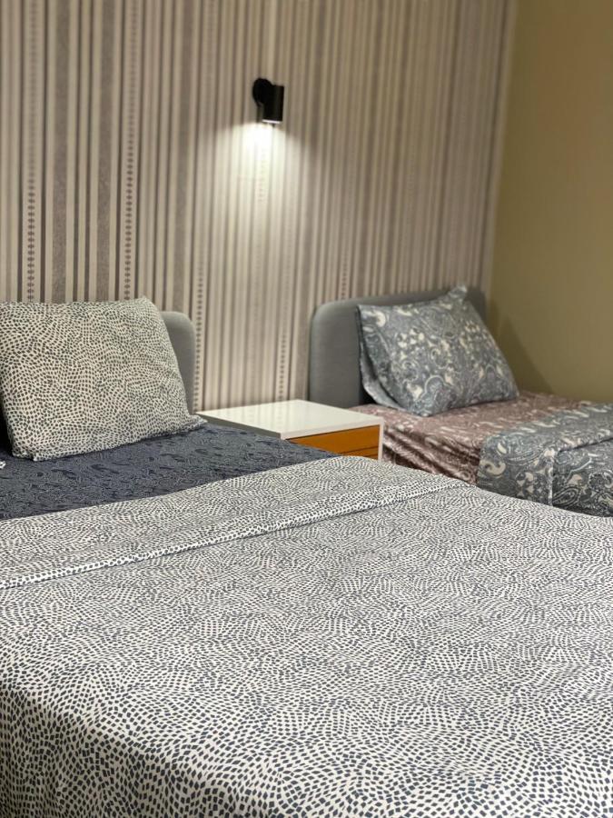 Sri-Indo Guest House Lisbon Bagian luar foto